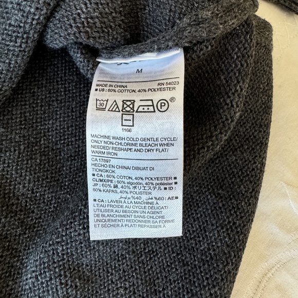 Old Navy‎ Women's Gray Long Sleeve Knit Lightweight Sweater Medium Rolled Neck - Picture 6 of 12